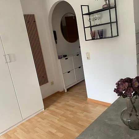Apartment Charmante 1 Zimmerwohnung Mit Stellplatz Wurzburg
